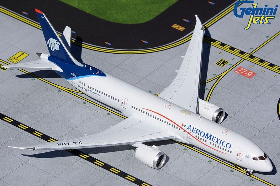 Aeromexico New Livery 787 Dreamliner Diecast Model Replica Airplane Daron RT2204 