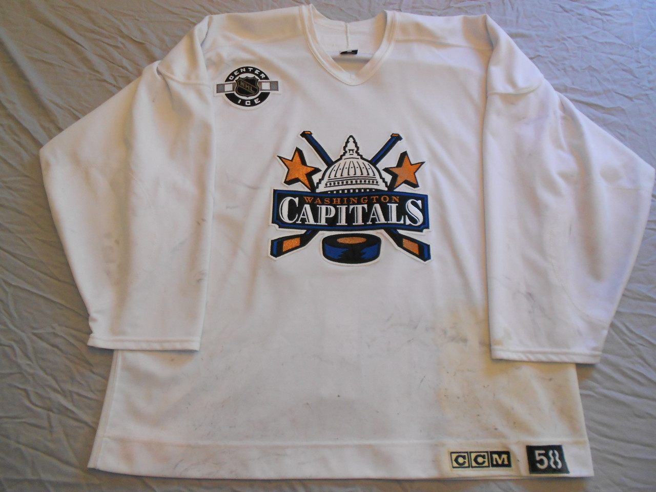 Washington Capitals Sweatshirts in Washington Capitals Team Shop