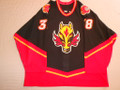 *Calgary Flames 2000-01 Black Jeff Cowan Nice Style Great Wear Team LOA!!