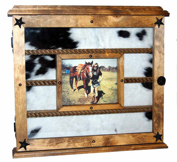 14 Buckle Display Glass Door Cowhide Back
Great for Rodeo Awards and Barrel Racing Awards