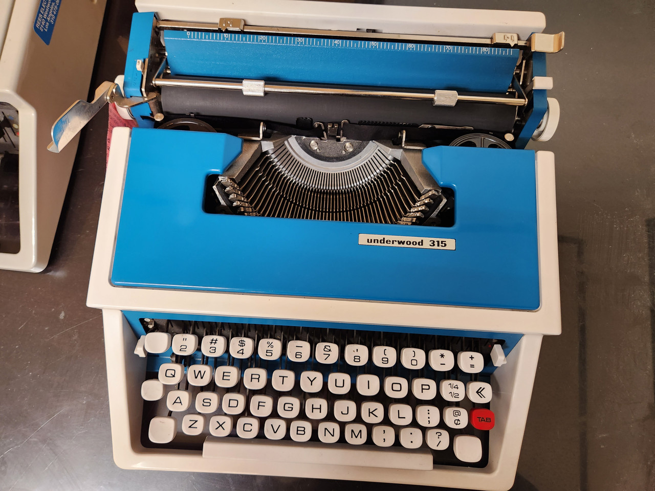 Olivetti 315 タイプライター ビンテージ il_fullxfull.3996126776_g3v3.jpg