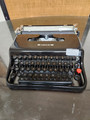 Vintage Olivetti Lettera 22 Manual Portable Typewriter Black