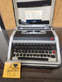 Vintage Olivetti Lettera 33 Manual Portable w/Case #205