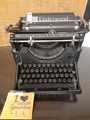 Vintage Underwood 5 Manual Desktop for Display