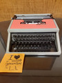 Vintage Olivetti Lettera 31 Manual Portable w/Case #354