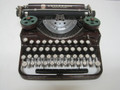 Vintage Underwood Standard Manual Portable Typewriter with Case
