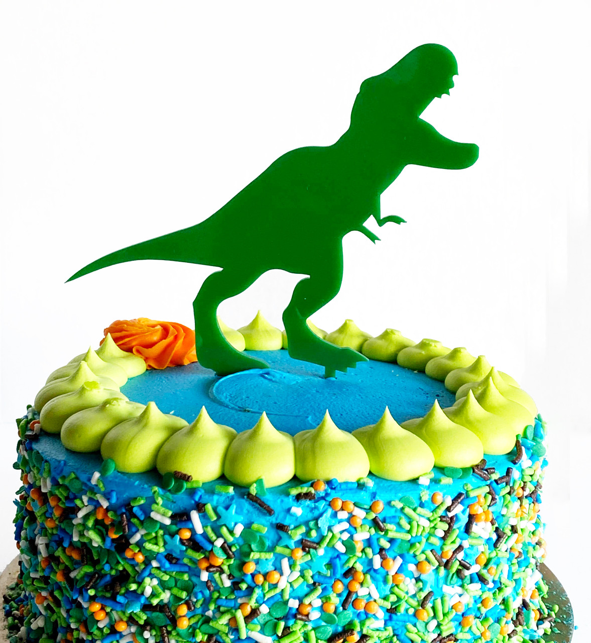Jurassic World Camp Cretaceous Fan Makes a Hyper-Realistic T-Rex Cake