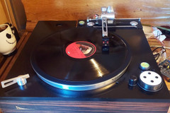 Nasotec Swing headshell on the Ernst Spiteri turntable