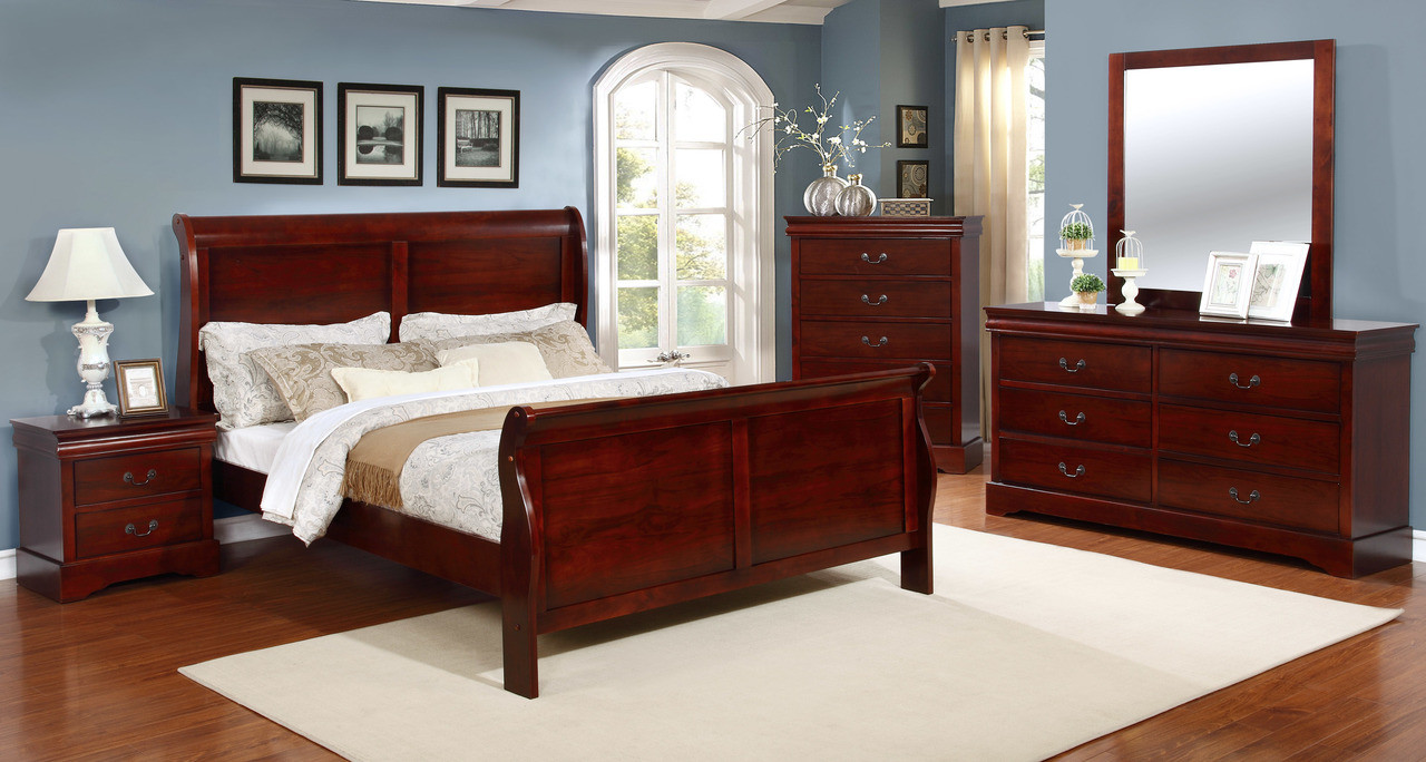 Louis Philippe Transitional Bed (Cherry) – Fully Furnished