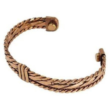 Magnets on both ends.