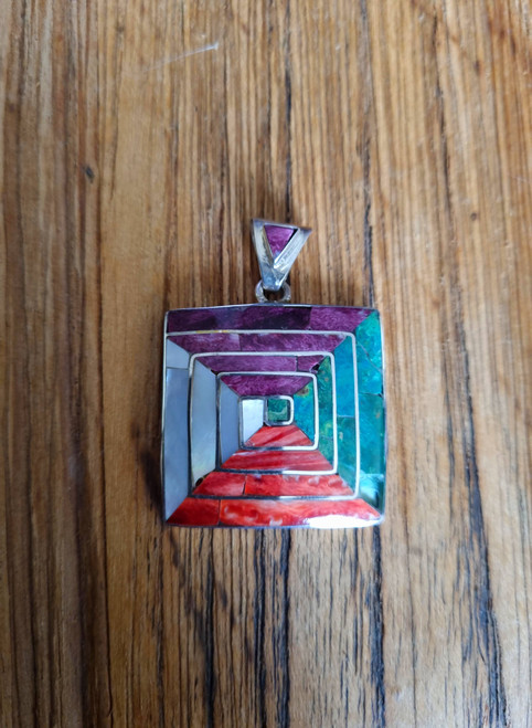 Nine50 Andean Pendant