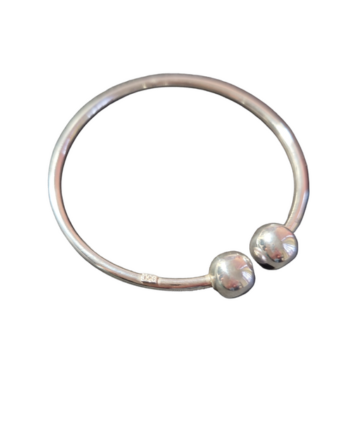 Nine50 Peruvian Silver Bangle