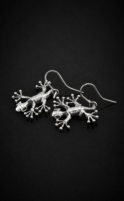 Handmade 950 silver gecko earrings handcrafted in Cusco Peru.