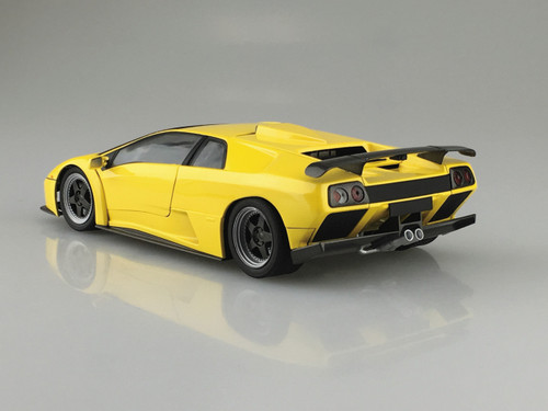 Aoshima 10501 LAMBORGHINI DIABLO GT 1/24 scale kit