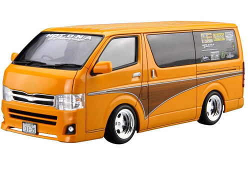 Aoshima 52372 Hot Company TRH200V HIACE '12 1/24 scale kit