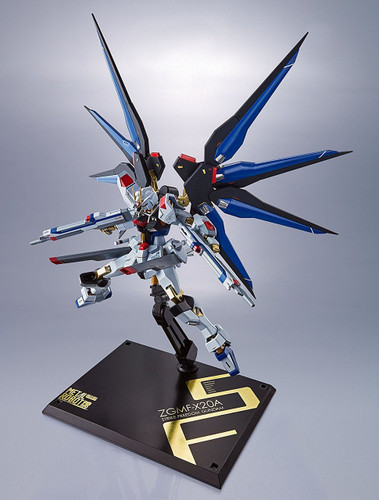 Bandai 208433 Metal Robot Tamashii <SIDE MS> Strike Freedom Gundam Figure