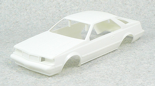 Aoshima 41819 Toyota Corona HT 2000GT (T140) 1/24 Scale Kit