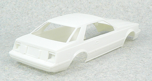 Aoshima 41819 Toyota Corona HT 2000GT (T140) 1/24 Scale Kit