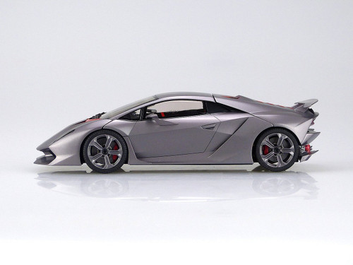 Aoshima 10730 Lamborghini Sesto Elemento 1/24 Scale Kit