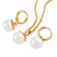 Gold White Pearl Set