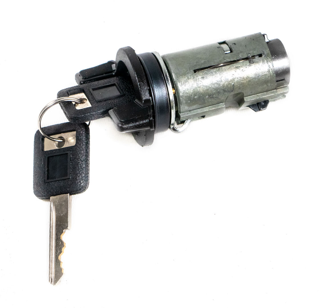 8288 Camaro Firebird Ignition Lock Cylinder Switch with Key (NON VATS