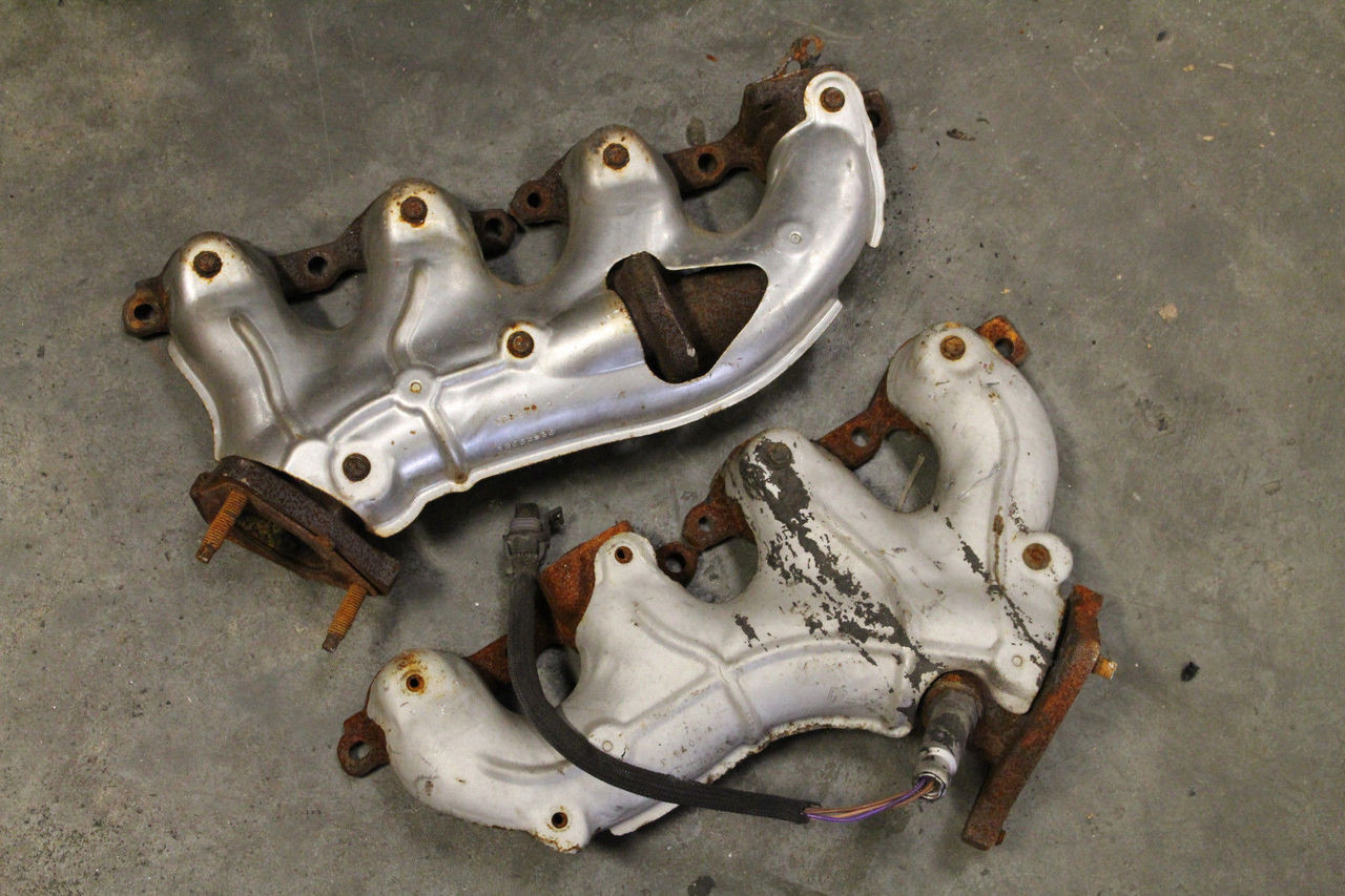 Exhaust Manifolds 0102 LS1 5.7 Camaro/FirebirdPER SIDE Hawks Third