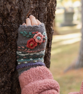 lassen women's wool knit handwarmers