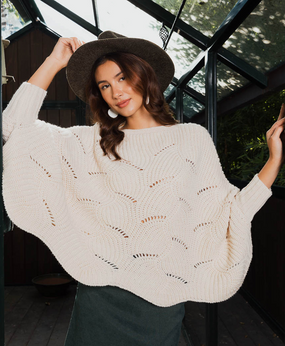 ribbed knit pattern poncho w/ sleeves