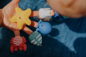 puppets bath + storytelling toys