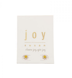 white daisy stud earrings