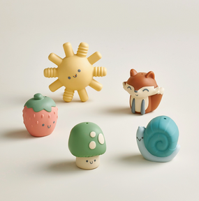 bath puppets + storytelling toys