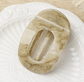 marbled oval hair claw
