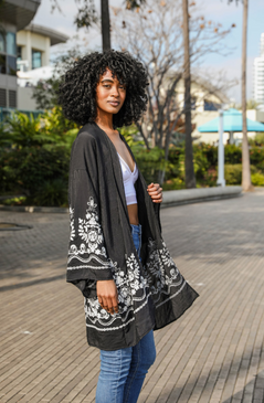embroidered floral vine lightweight kimono