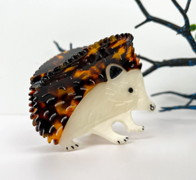 spiky hedgehog hair claw