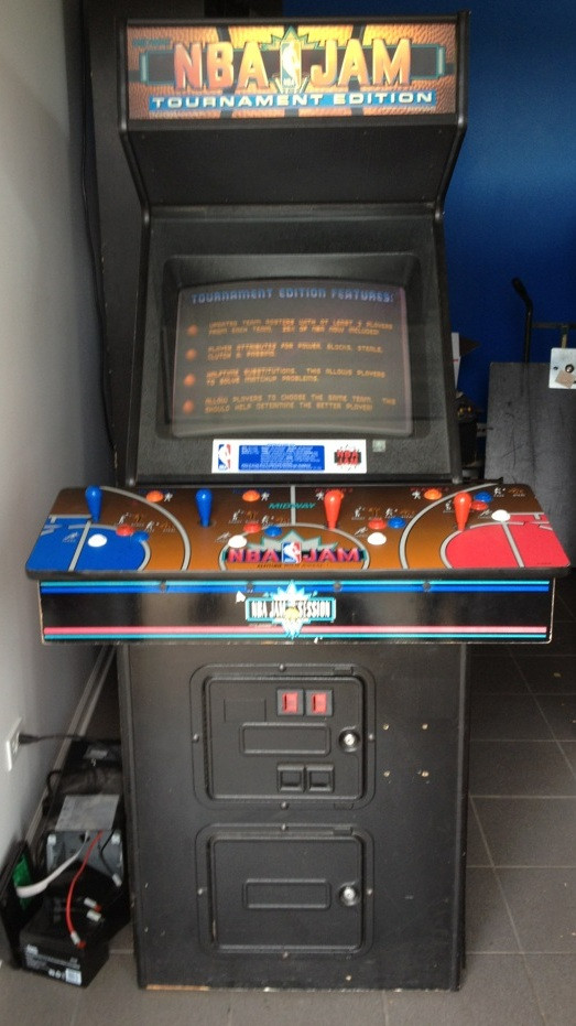 660 Bally Midway NBA JAM TOURNAMENT Arcade Game with Custom Cut Cabinet!  Todd's Tips TNT Amusements 