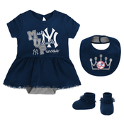 yankees baby girl clothes
