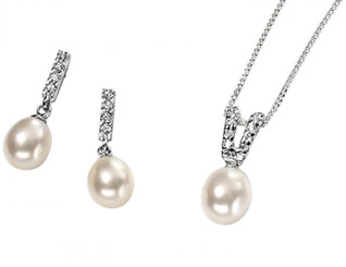 Samantha freshwater pearl bridal pendant set lovely for bridesmaids jewellery