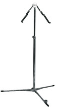 Classic Double Bass Stand (Chrome). Hamilton Stands. Hal Leonard #KB550. Published by Hal Leonard.

Your instrument can be played while in this durable chrome plated stand – ideal for small children! Great for both storage and pedagogy, the stand is adjustable to fractional sizes.