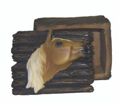 These trinket boxes feature either a Black Horse Head or a Palomino Horse Head.  Made from a resin material these boxes are perfect for keeping all of your little treasures.  Makes a great gift for the horse lover.

Size is approx. 3' Tall x 3.75 Wide x 3" Deep
