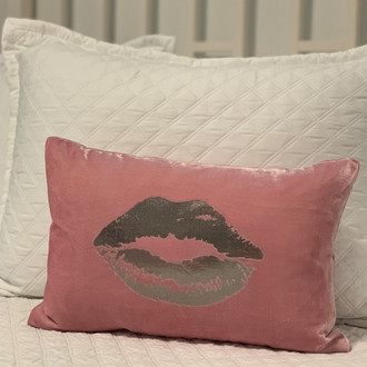 Pillow Velvet Lips, Pink/Silver