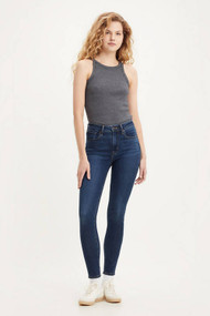 Levis 721 High Rise Skinny in Dark Indigo Worn In