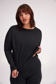 Girlfriend Collective Reset Long Sleeve Tee in Black