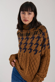 John + Jenn Henry Sweater in Caramel