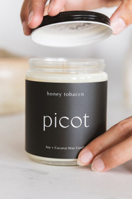 Picot Honey Tobacco Candle