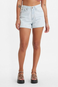 Levi's 80's Mom Short in Short Notice