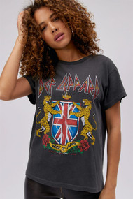 Daydreamer Def Leppard Rock of Ages Tour Tee in Pigmnent Black