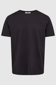 Minimum Brad Tee in Black