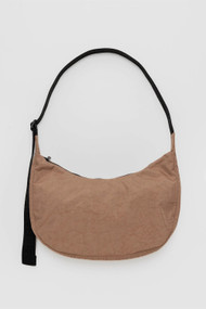 Baggu Medium Nylon Crescent Bag in Cocoa