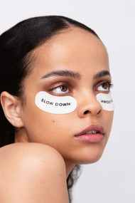 Jeumont Skincare So Eye-ronic Reusable Eye Mask in Slow Down