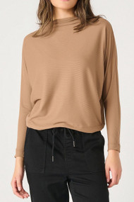 Dex Mockneck Top in Camel